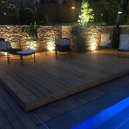 Saint-come, Du Grand Luxe A 1 Min De La Villa