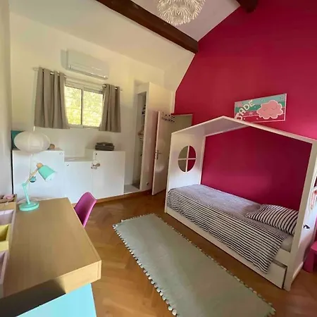Villa Saint-come, Du Grand Luxe A 1 Min De La Hyeres