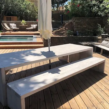 Saint-come, Du Grand Luxe A 1 Min De La
